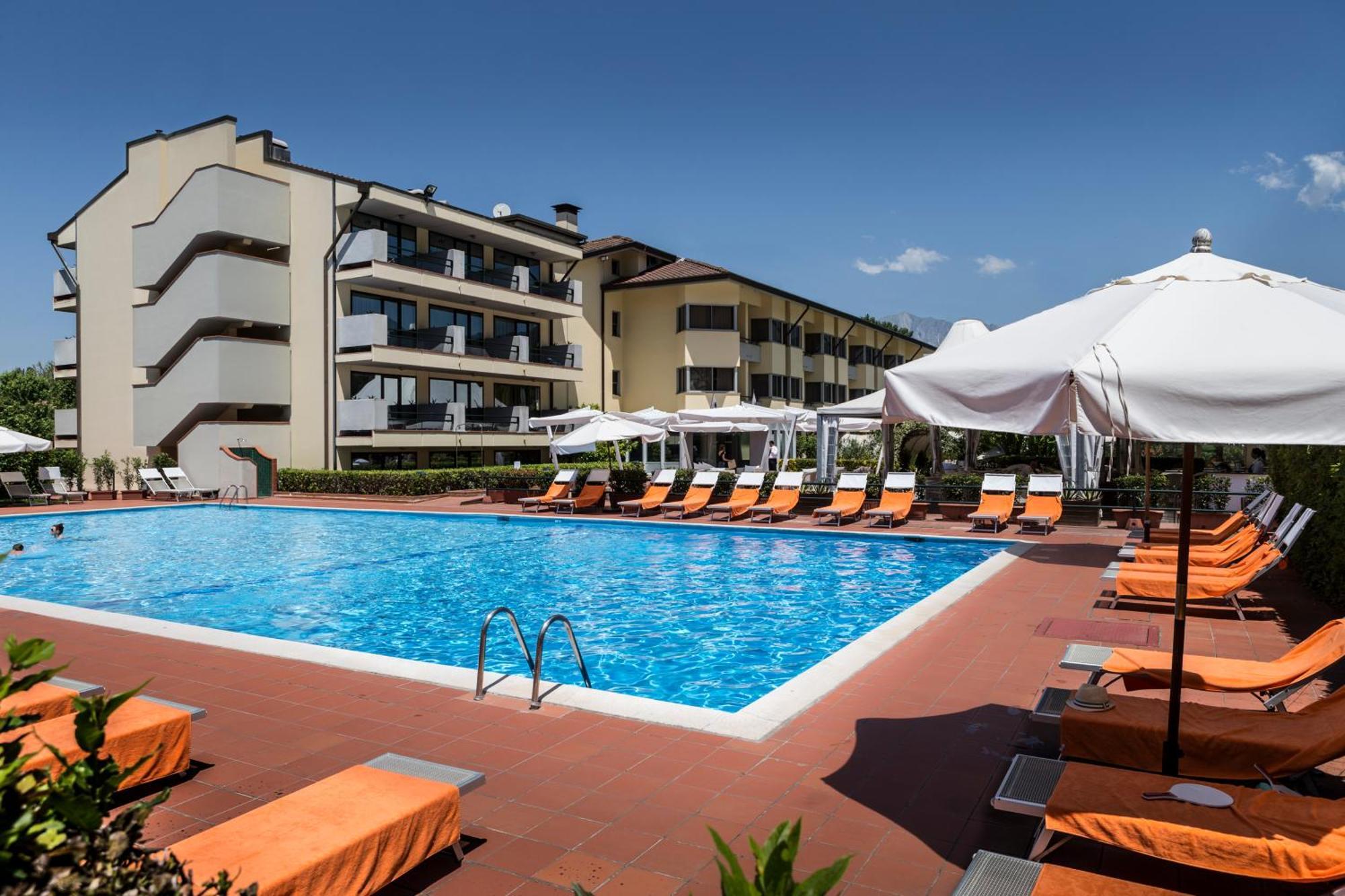 Una Hotels Forte Dei Marmi Bagian luar foto